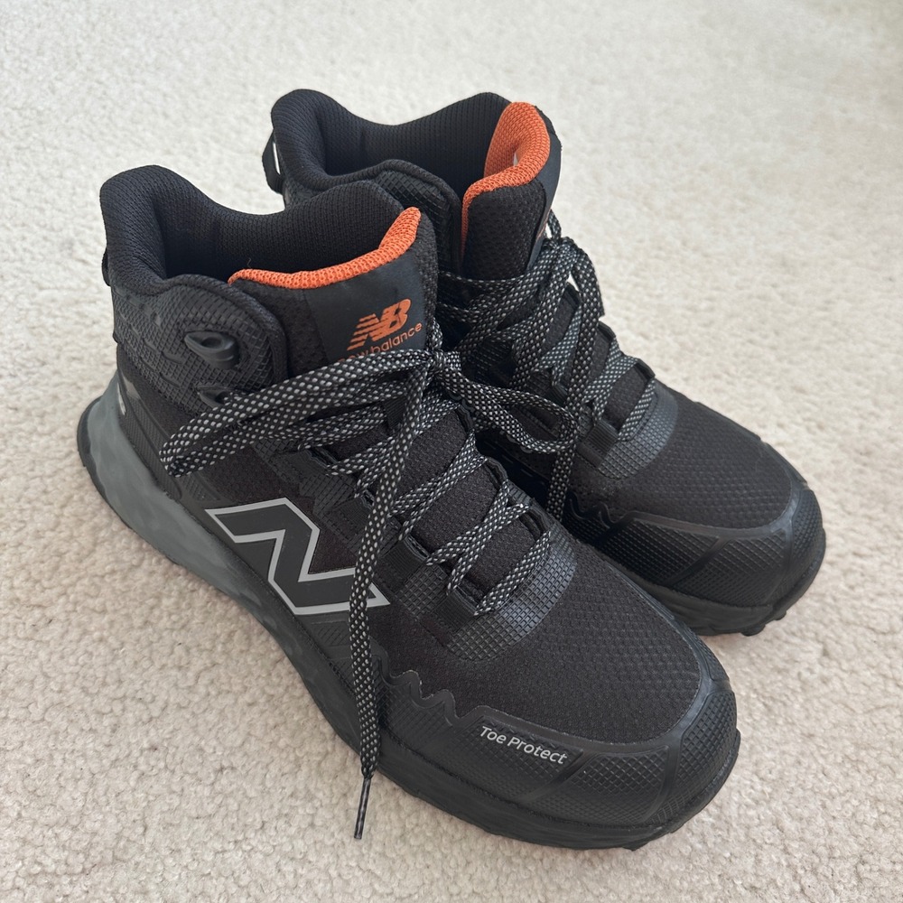 New Balance Fresh Foam 806 Women 8.5 Composite Toe Work Boots WUFCMCEHBLKGRY